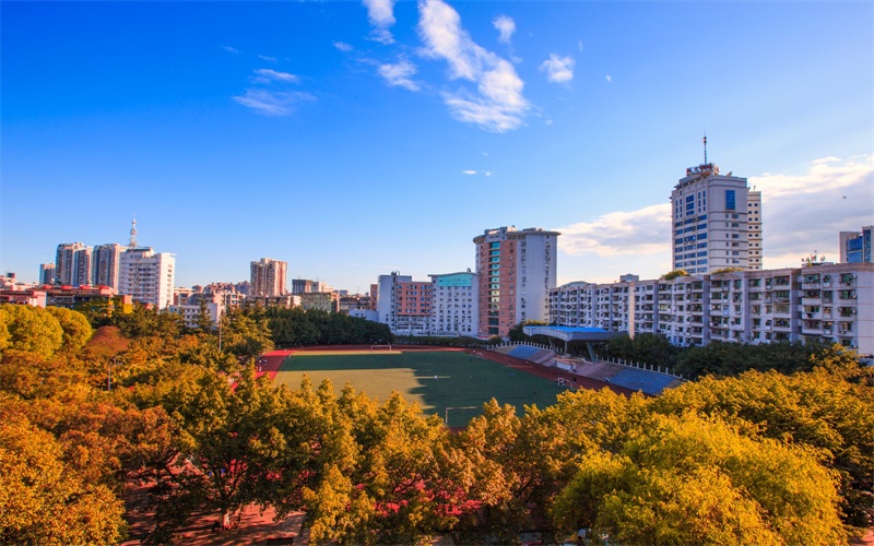 川北医学院校园风景