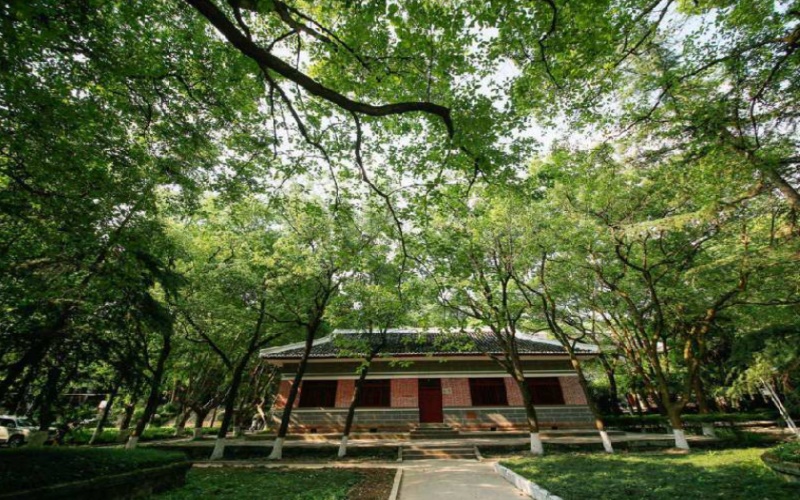 西华师范大学校园风景