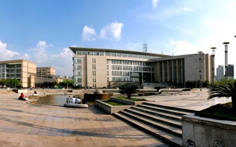 西南财经大学校园风景