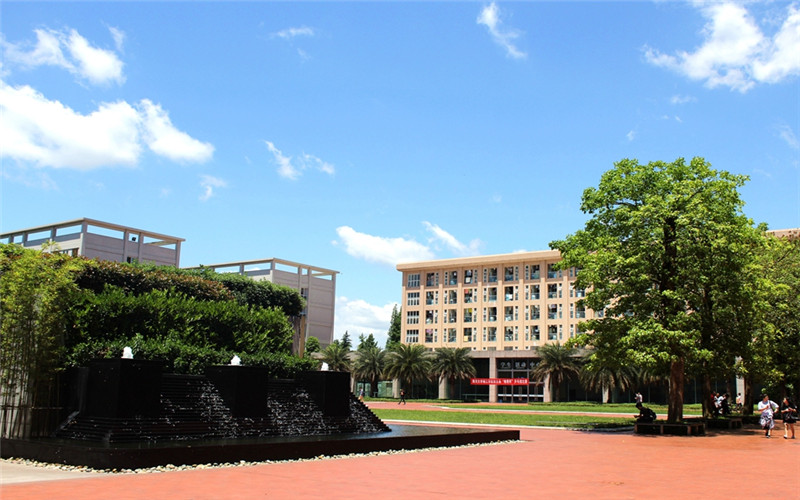 四川大学锦江学院校园风景