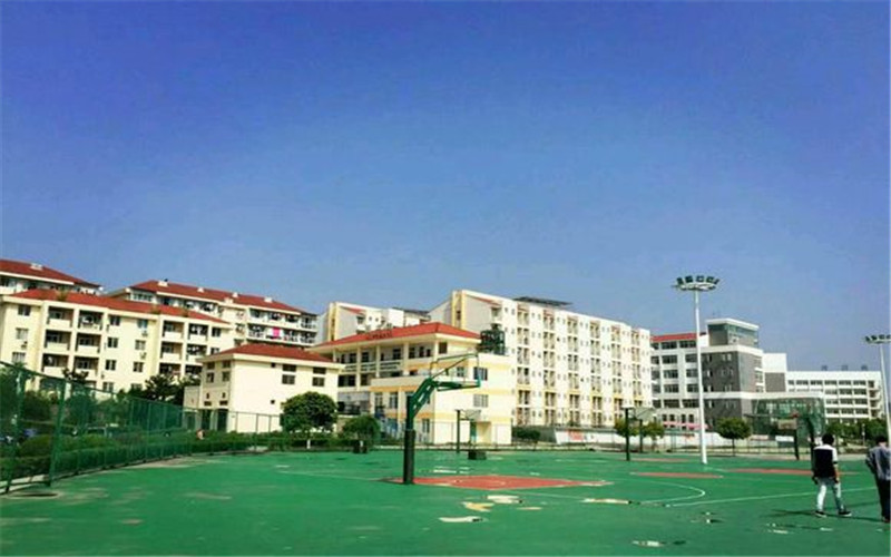 绵阳城市学院校园风景