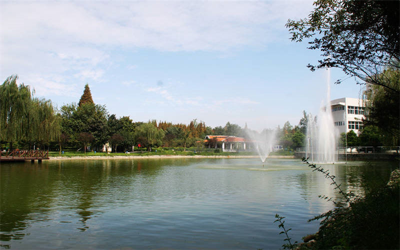 四川电力职业技术学院校园风景