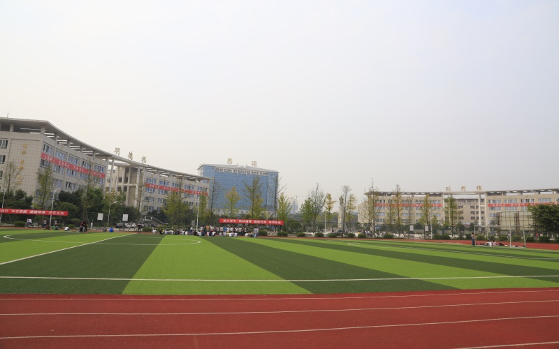 广安职业技术学院校园风景