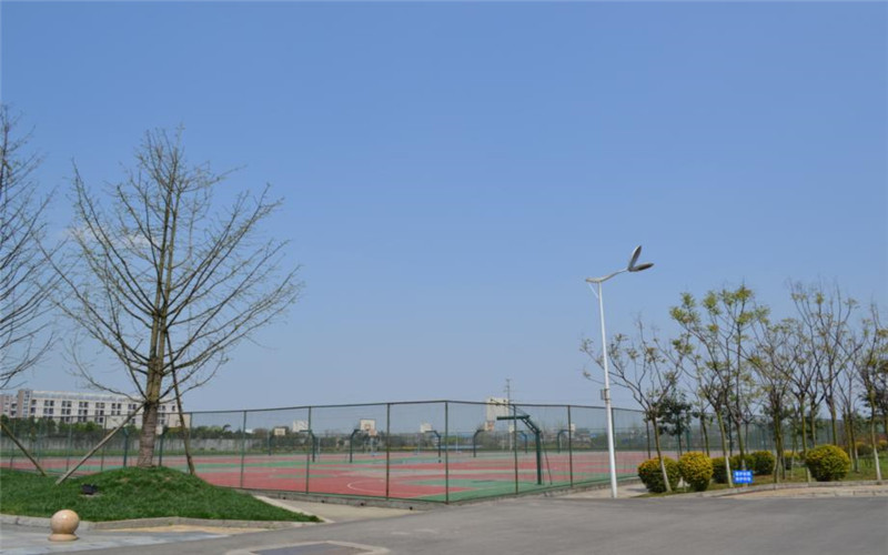 四川华新现代职业学院校园风景