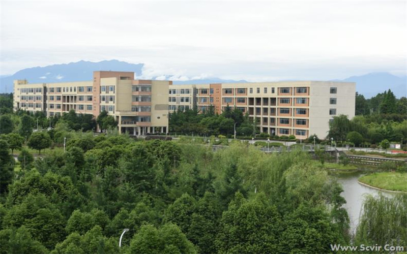 四川铁道职业学院校园风景