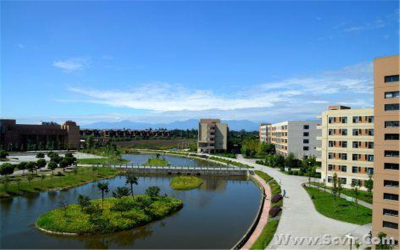 四川铁道职业学院校园风景