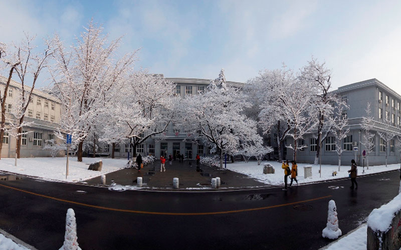 首都医科大学校园风景