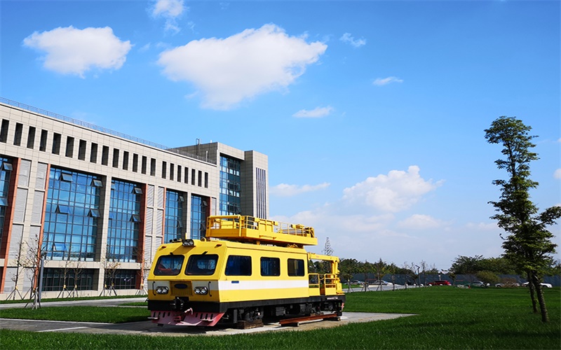 德阳城市轨道交通职业学院校园风景
