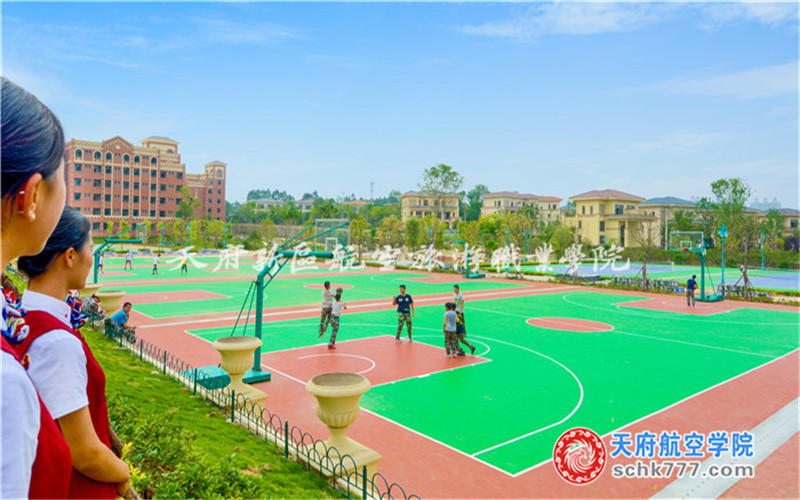 天府新区航空旅游职业学院校园风景