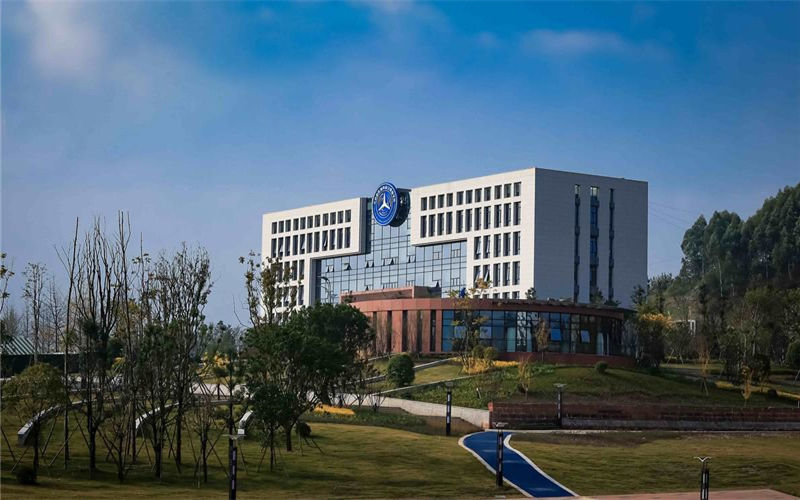 天府新区通用航空职业学院校园风景
