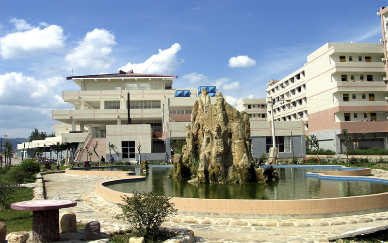 黔南民族师范学院校园风景