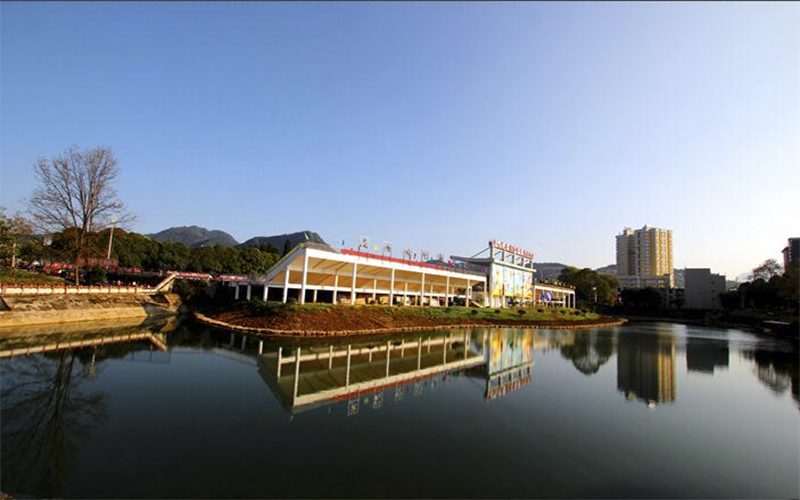 黔南民族职业技术学院校园风景