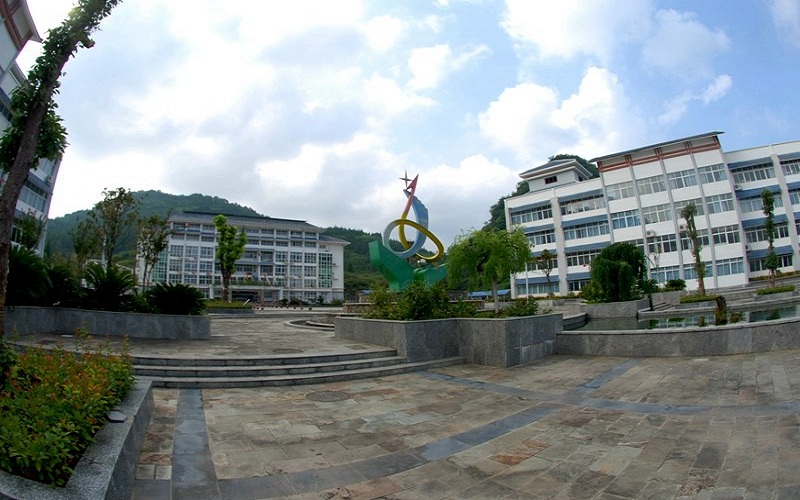 铜仁职业技术学院校园风景