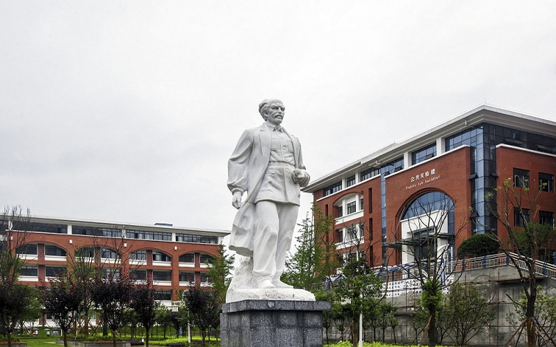遵义医药高等专科学校校园风景