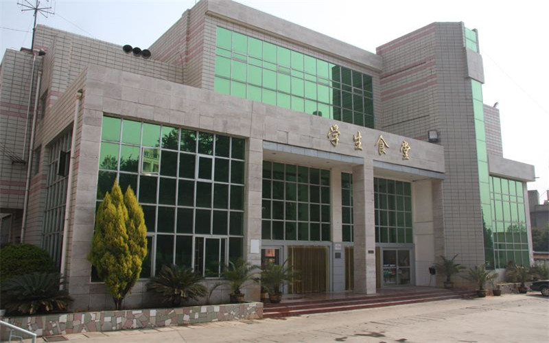 云南国防工业职业技术学院校园风景