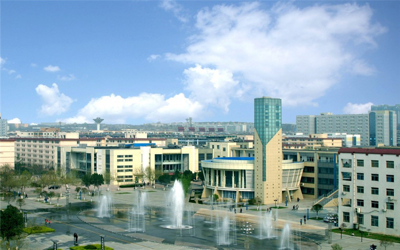 西藏民族大学校园风景