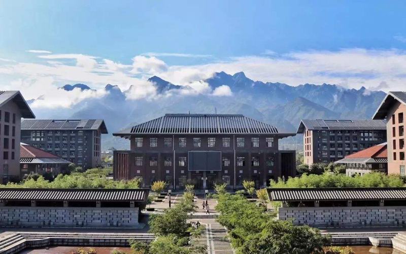 西安建筑科技大学校园风景