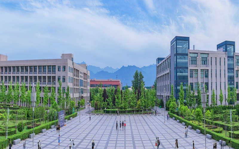 西安石油大学校园风景