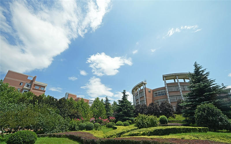 西安工程大学校园风景