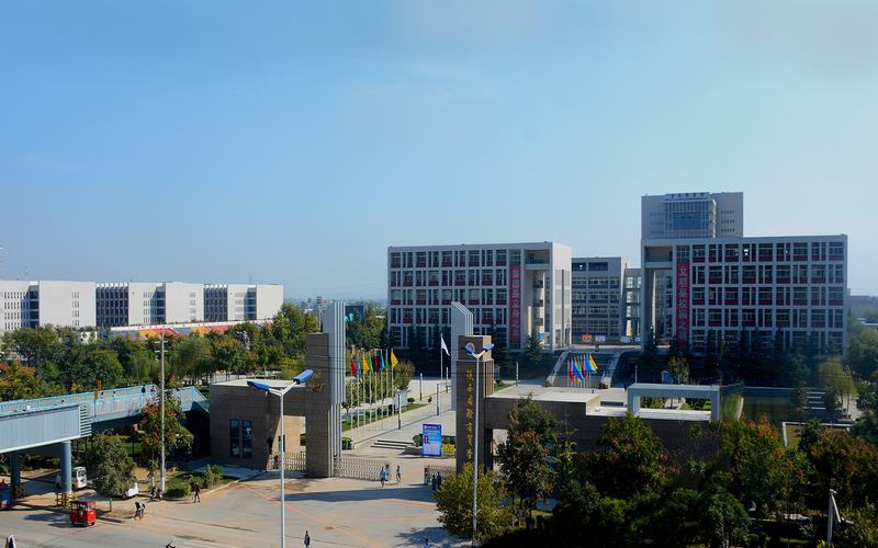陕西国际商贸学院校园风景