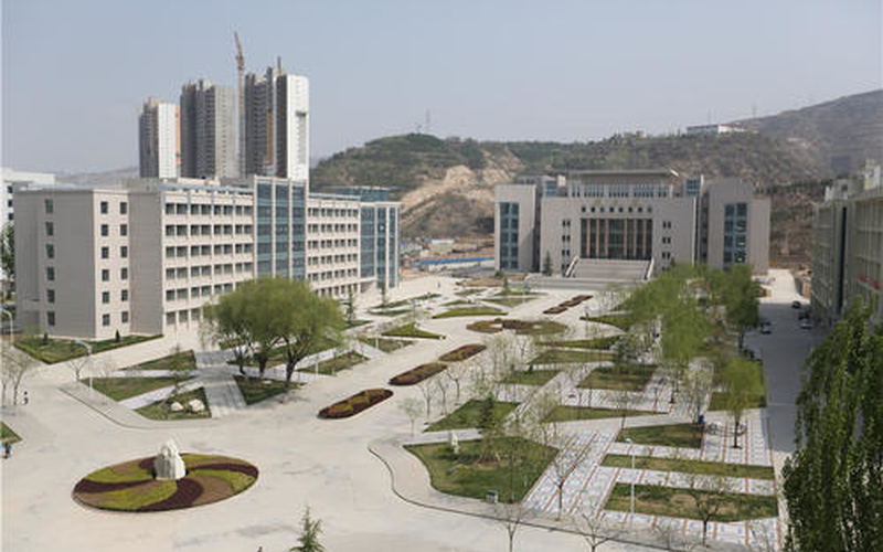 兰州工业学院校园风景