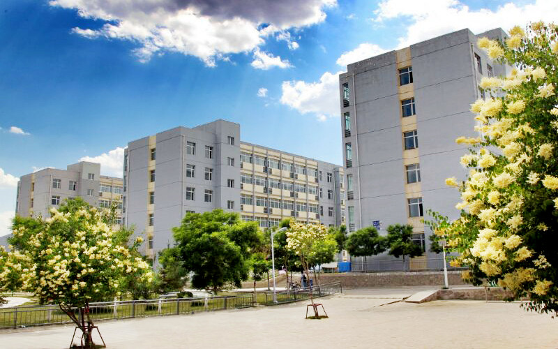 青海大学校园风景