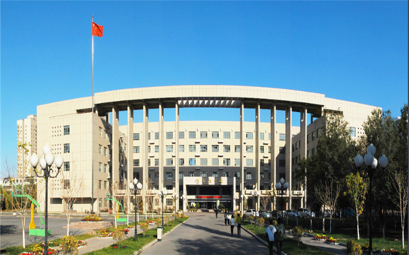 新疆农业大学科学技术学院校园风景