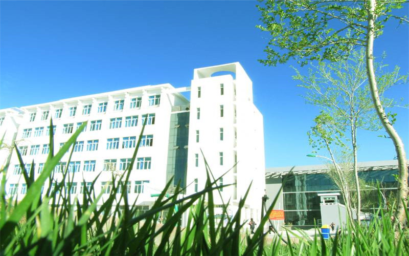 新疆天山职业技术大学校园风景