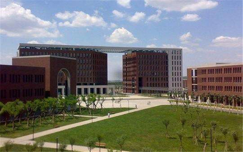 新疆轻工职业技术学院校园风景