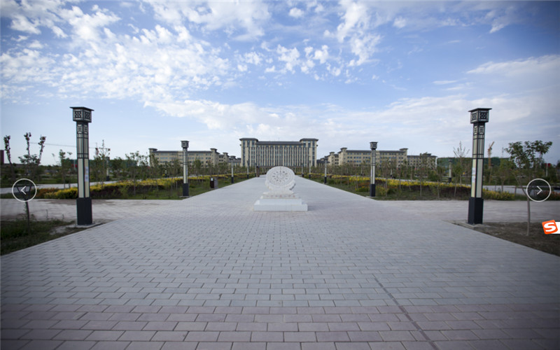 阿克苏职业技术学院校园风景