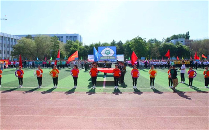 新疆应用职业技术学院校园风景