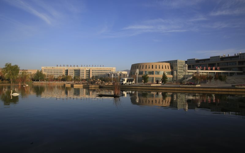 内蒙古财经大学校园风景