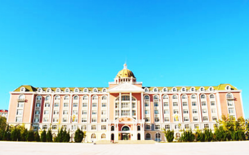辽宁对外经贸学院校园风景