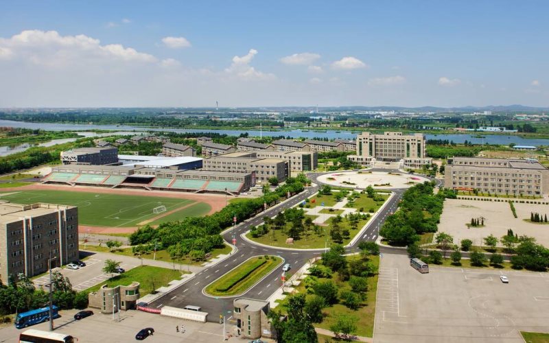 沈阳工学院校园风景