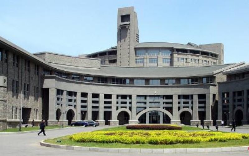 大连东软信息学院校园风景