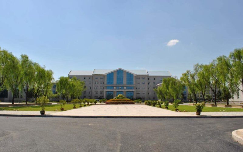 辽宁现代服务职业技术学院校园风景