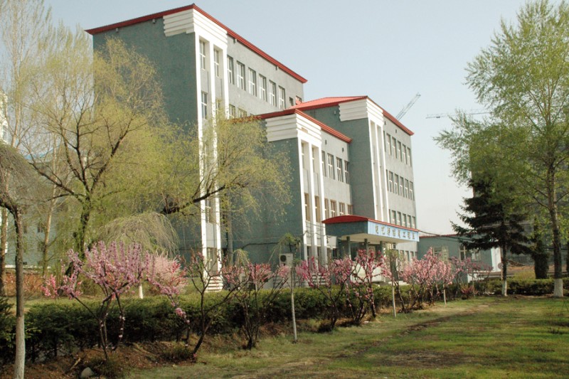 黑龙江工业学院校园风景