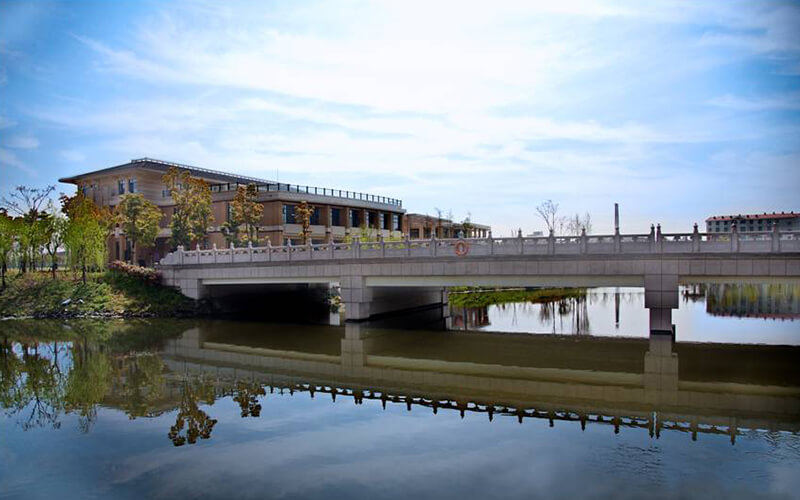 上海应用技术大学校园风景