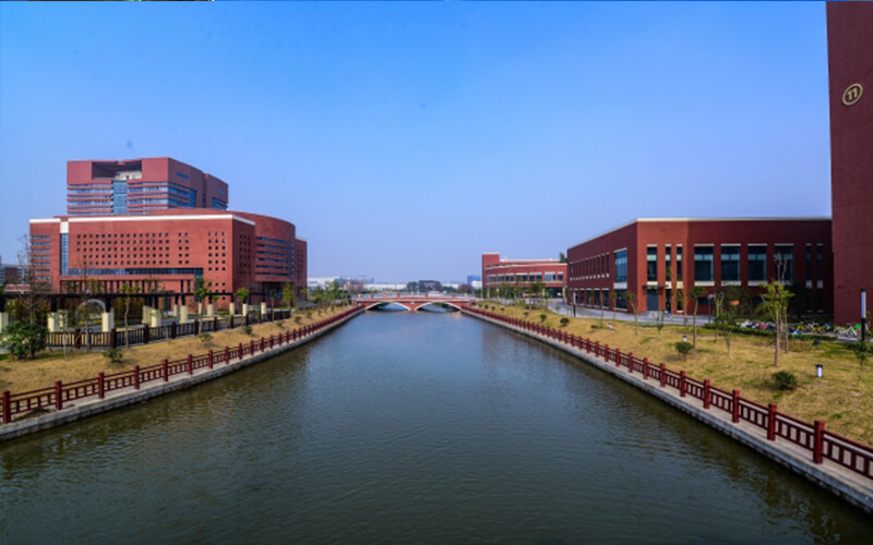 上海健康医学院校园风景