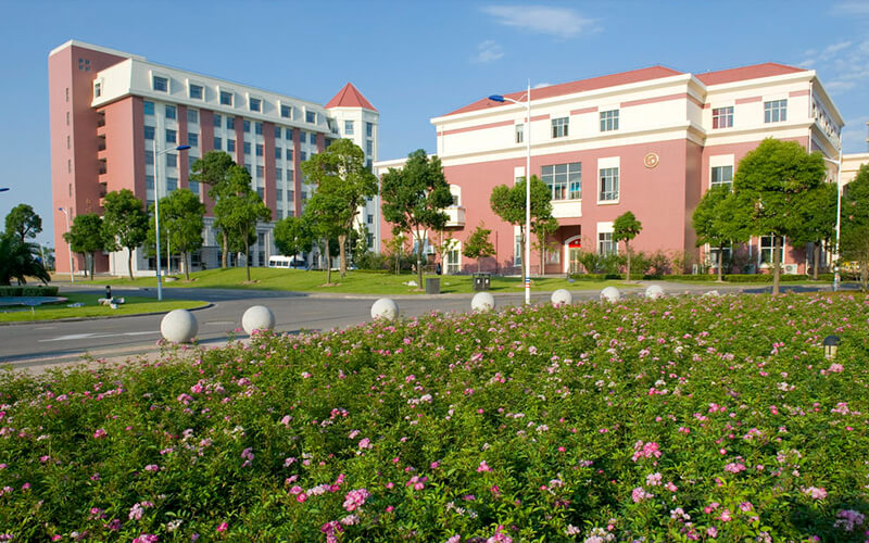 上海健康医学院校园风景