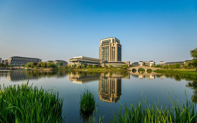 上海海洋大学校园风景