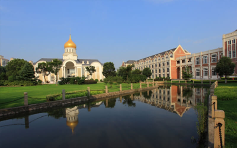 上海外国语大学校园风景