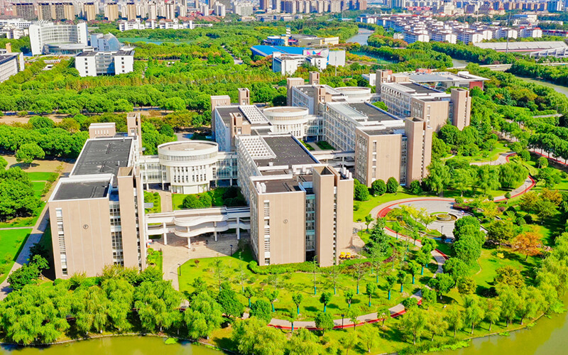 上海工程技术大学校园风景