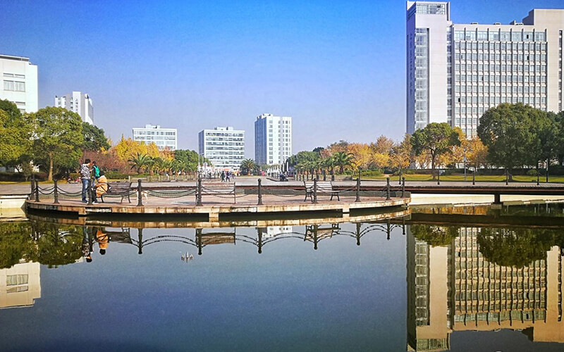 上海第二工业大学校园风景