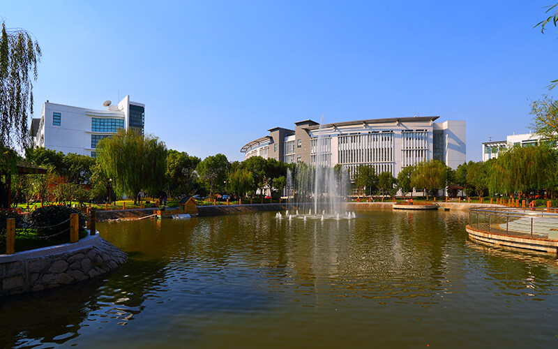 上海商学院校园风景