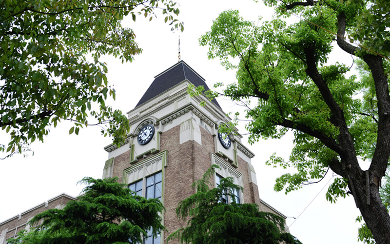 上海外国语大学贤达经济人文学院校园风景