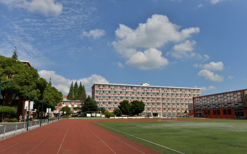 上海科学技术职业学院校园风景