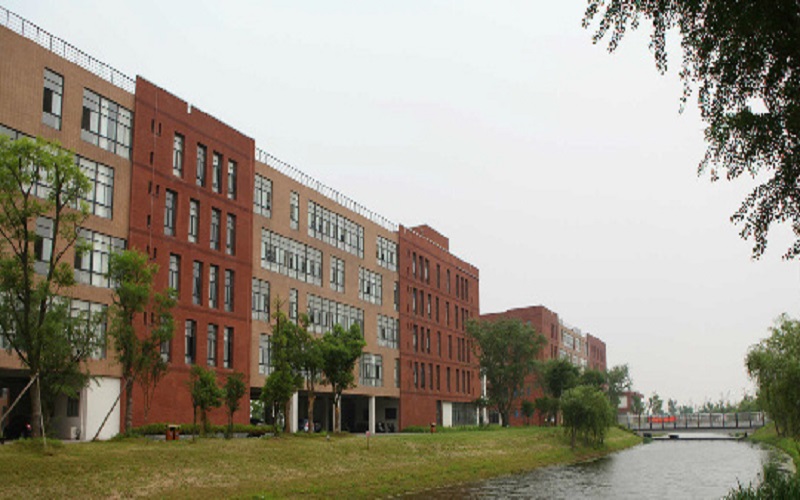 南京中医药大学翰林学院校园风景