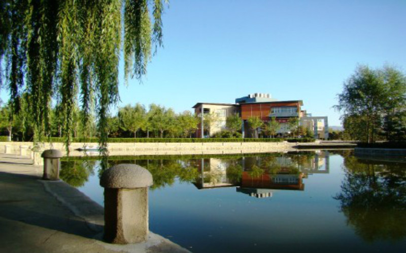 北京汇佳职业学院校园风景