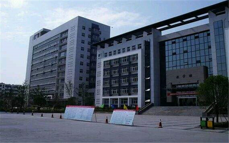 江苏护理职业学院校园风景
